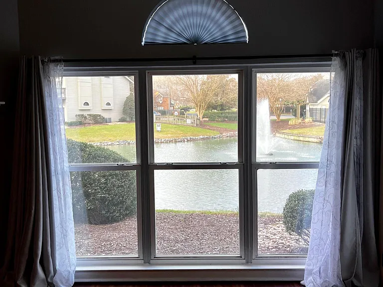 439 E Lake Cir — Photo 3