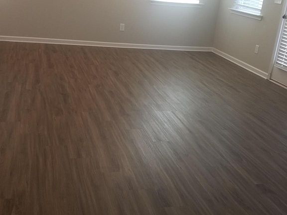 4th image of 4917 Fawnwood Dr