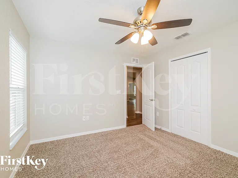 109 Solis Dr — Photo 12