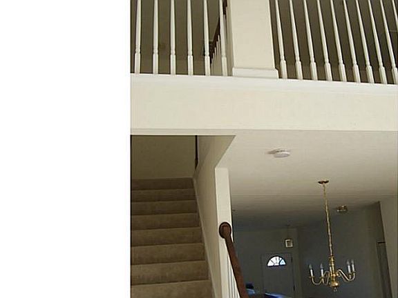 4th image of 1116 Island Park Cir