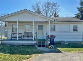 903 Garbry Rd, Piqua, OH 45356