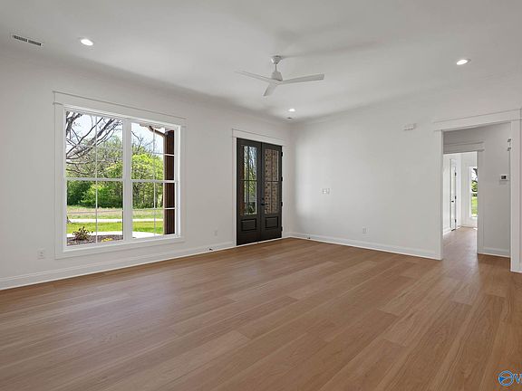 5th image of 25593 Taylor St