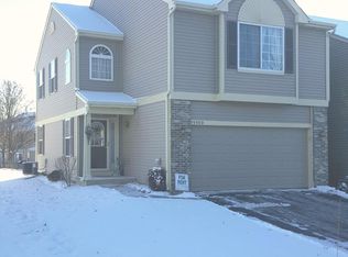 1109 Grass Lake Dr, Fox Lake, IL 60020