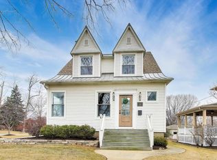 520 S Wheaton Ave, Wheaton, IL