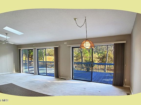 4th image of 82 Fairway Drive