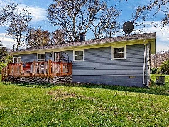 2nd image of 345 Lake Dr