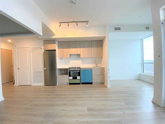 5th image of 395 Bloor St E #4505