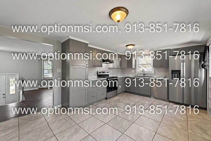 4508 NW 50th Ter — Photo 9