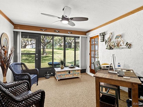 5th image of 340 E Glassboro Ct APT 1A