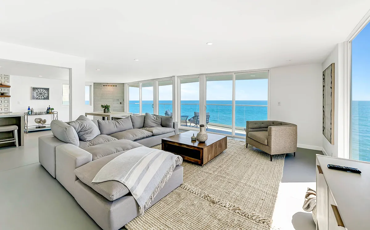 Building Photo - 26060 Pacific Coast Hwy #0