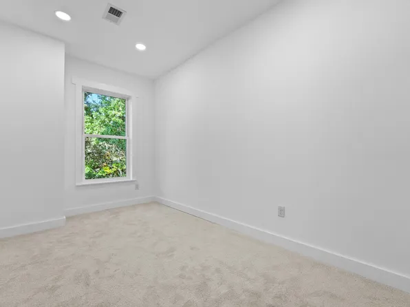 330 Forrest Street image 21 of 33