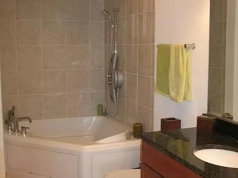 1550 E Royall Pl #408 — Photo 5