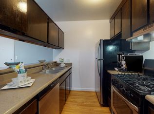 Executive House Apartments, Van Nuys, CA 91406