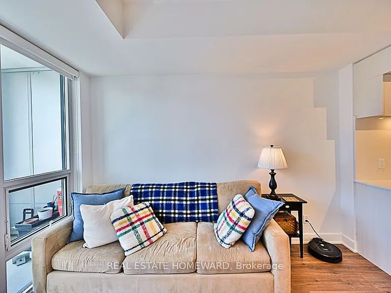 38 Cameron St #610 — Photo 4