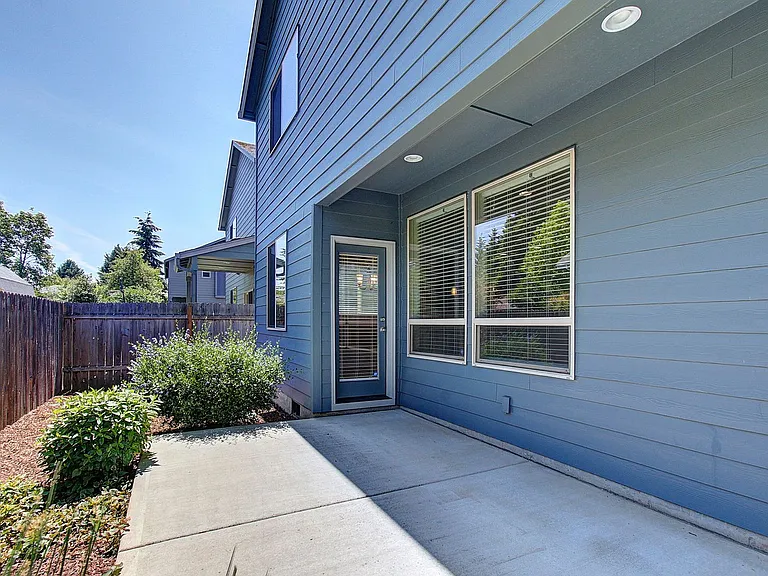 5615 NE 52nd Pl — Photo 30
