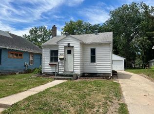 912 5th St SE, Willmar, MN 56201