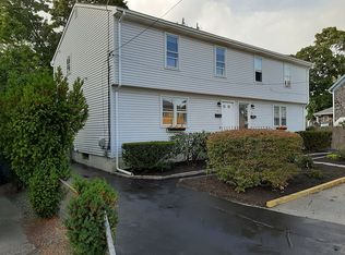29 Pine St #31, Riverside, RI 02915