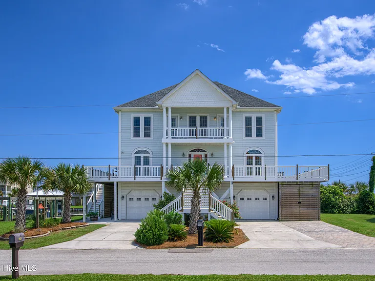 306 Marina Way — Photo 1