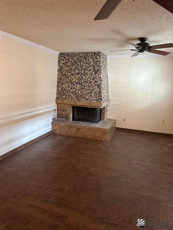 2 bed, 2.0 bath, 1310 sqft, $1,425 — Photo 4