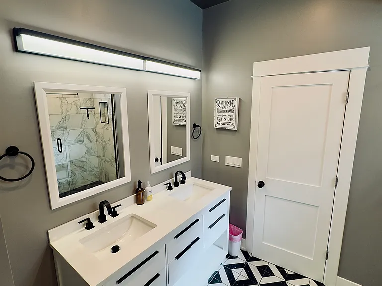 1663 S Troy St #2 — Photo 16