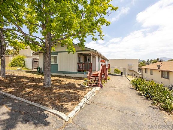 3rd image of 2577 Buena Vista Ave