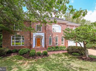 1812 Solitaire Ln, Mc Lean, VA 22101