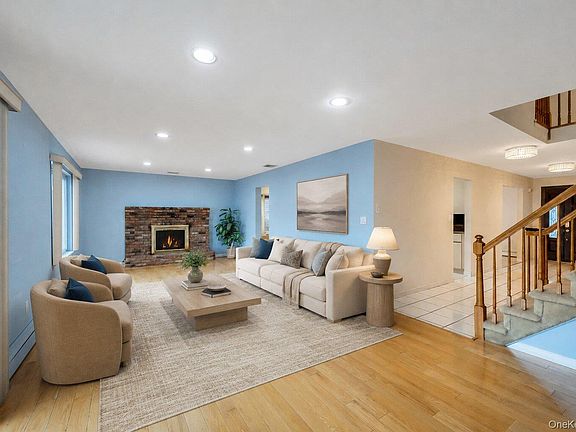 3rd image of 111 Melanie Drive