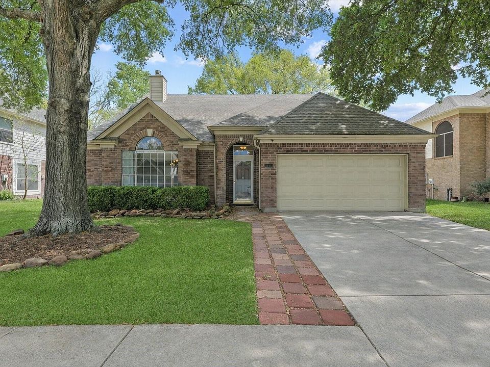 1st image of 14518 Huntmont Dr