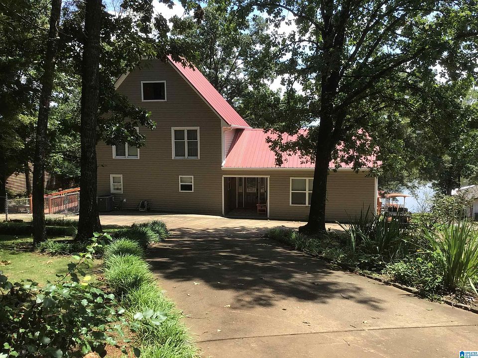 1st image of 403 Eureka Rd