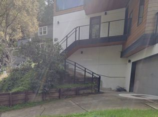 5766 Cabot Dr, Oakland, CA 94611