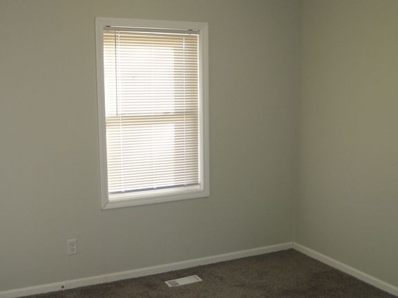 5th image of 21539 Olivia Ave
