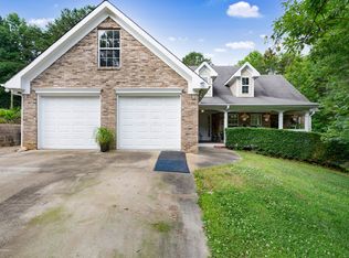 275 W Destiny Dr, Fairmount, GA 30139