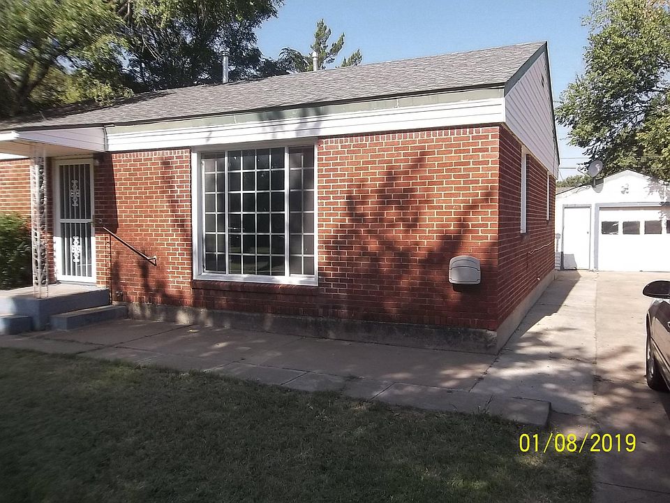 1st image of 1016 S Milam St