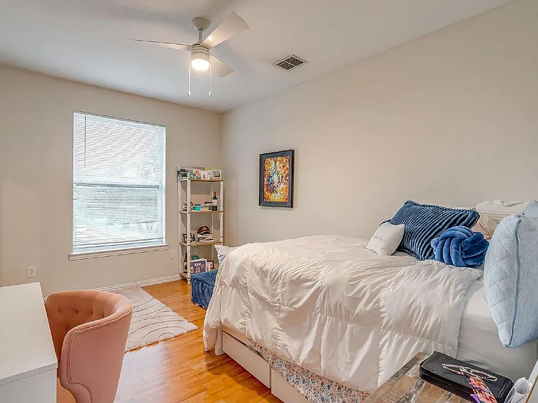 2700 McCart Ave — Photo 22