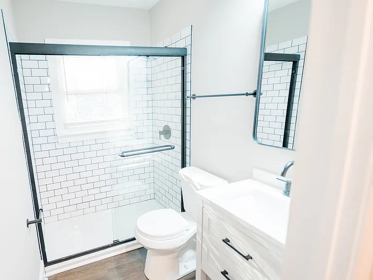2931 Glenwood Ave SE — Photo 11