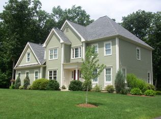 5 Brook Hollow Ln, Hopkinton, MA 01748