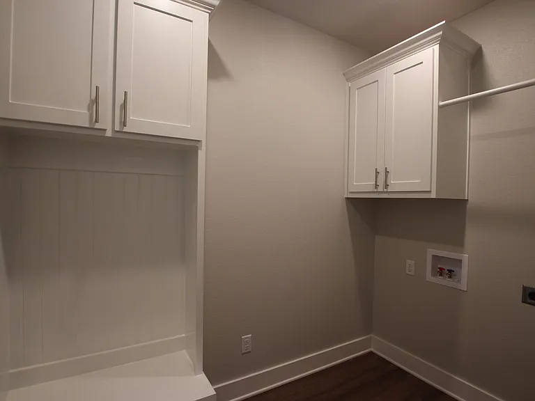 715 Freedom Way — Photo 24