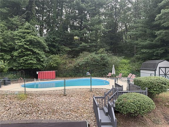 4th image of 107 Windgate Dr