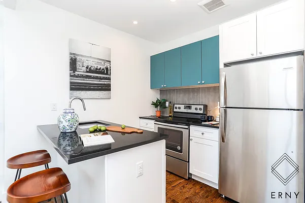 Rented by ERNY LLC | media 2