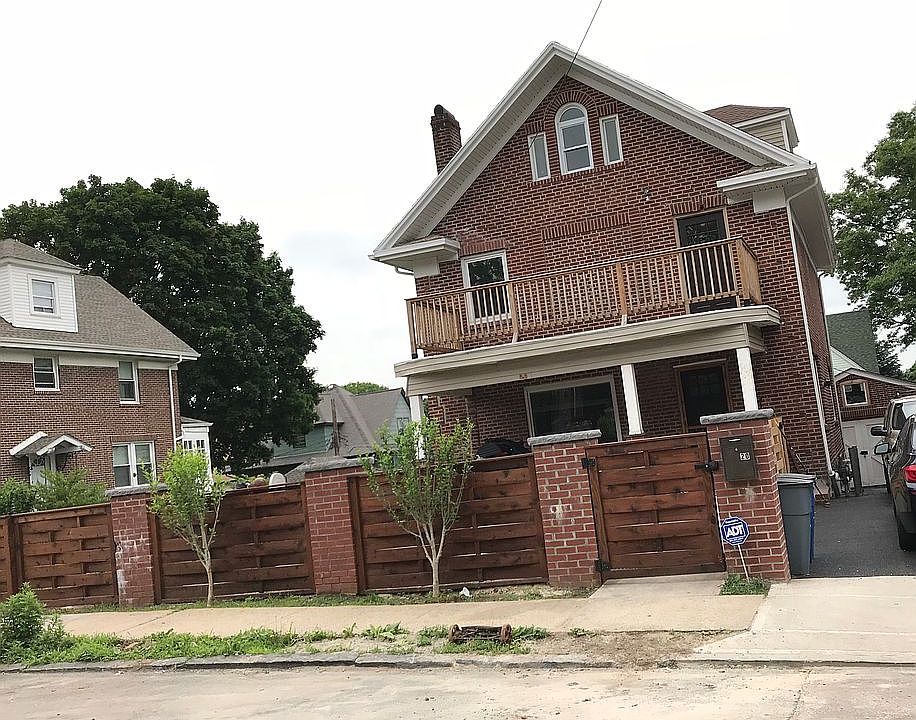 1st image of 20 Wellesley Ave