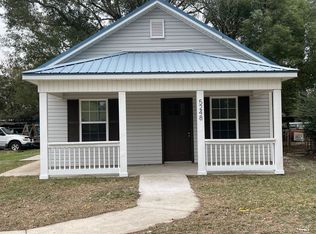 5248 7th St, Port Arthur, TX 77642
