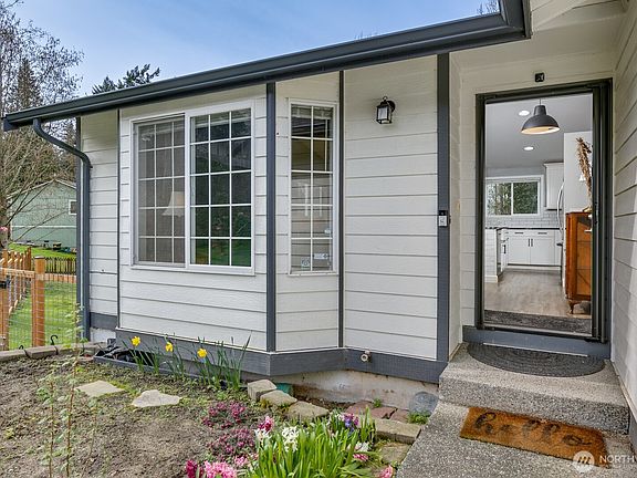 2nd image of 8618 74th Drive NE