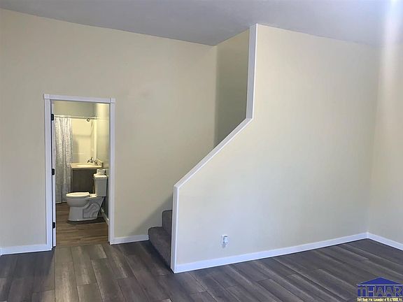 3rd image of 301 S 7th St