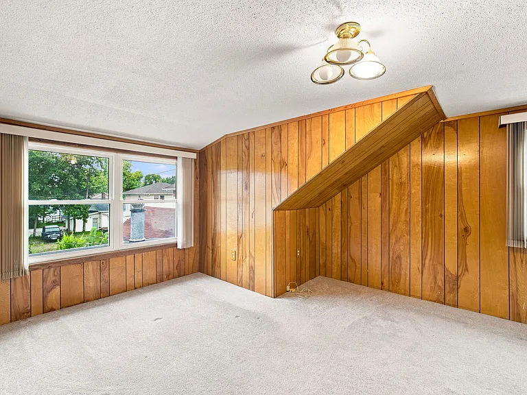 2112 Pine St — Photo 15