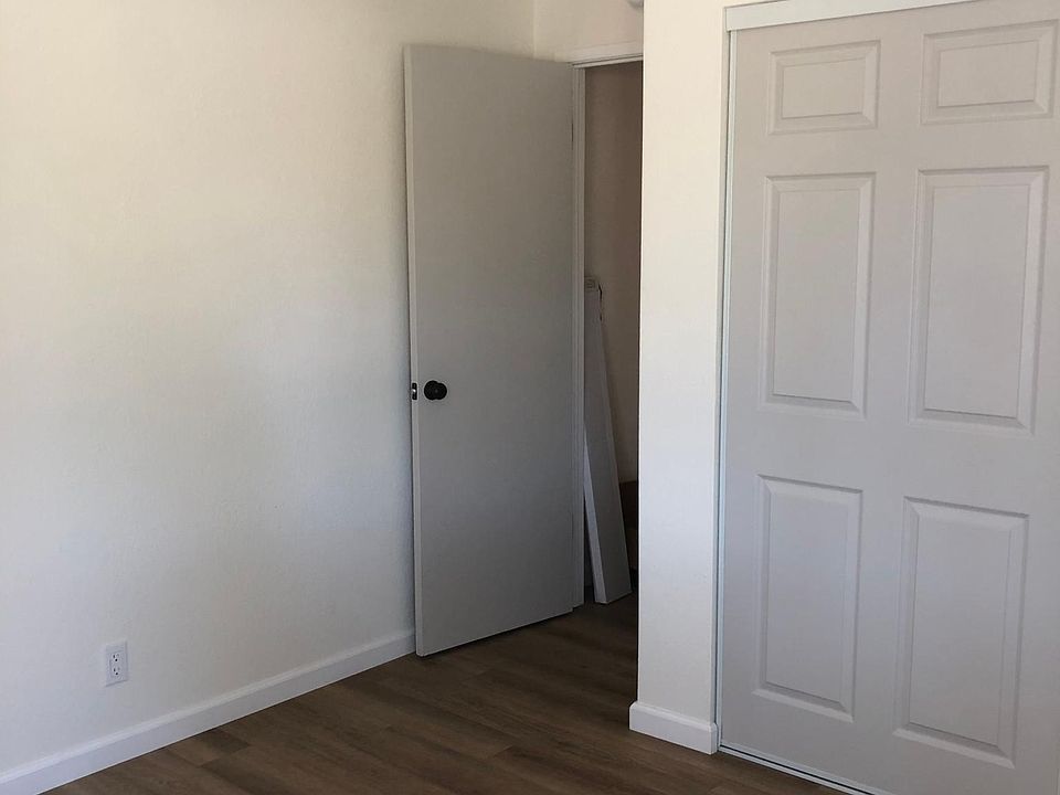 1st image of 537 Romberg Dr
