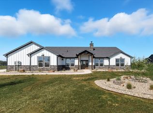 835 Club Lake Rd, Whitesboro, TX 76273