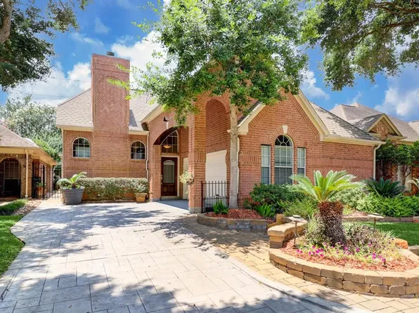 16403 Knightrider Dr, Spring, TX 77379