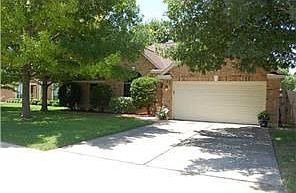 2nd image of 703 Holly Ct