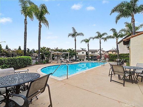 2nd image of 4696 Refugio Ct