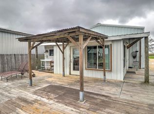 9476 Big Lake Rd, Lake charles, LA 70605